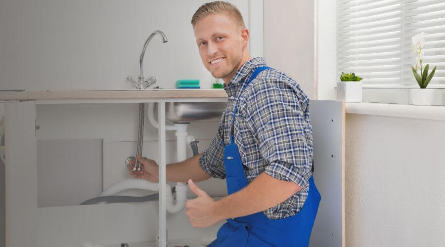 Professional water heater repair in Monmouth, IL